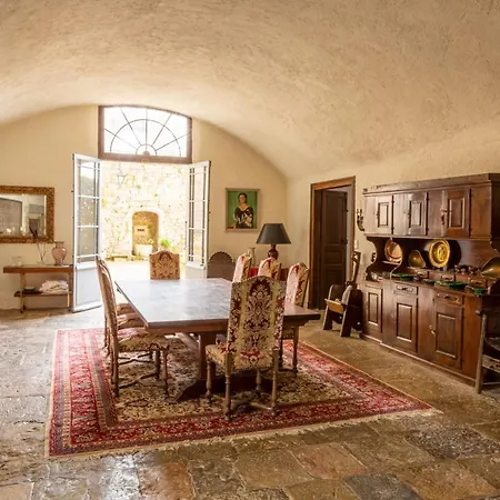 Chateau De And Béduer