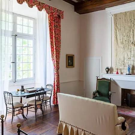 Chateau De And Béduer