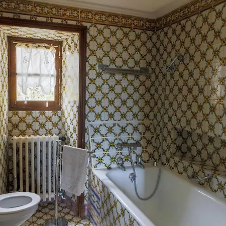 Chateau De And Béduer