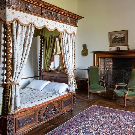 Chateau De And