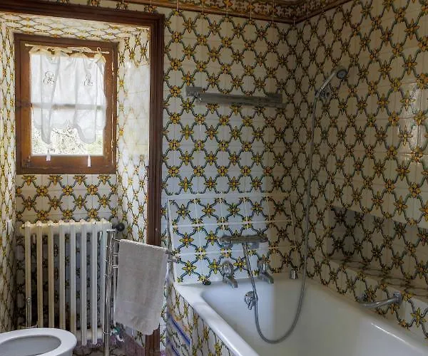 Chateau De And Béduer