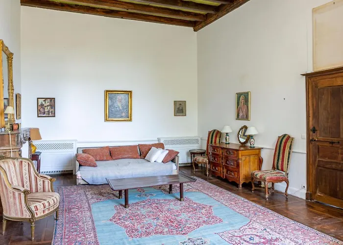 펜션 Chateau De And Béduer