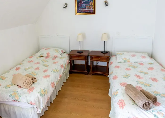 Chateau De And 펜션 *